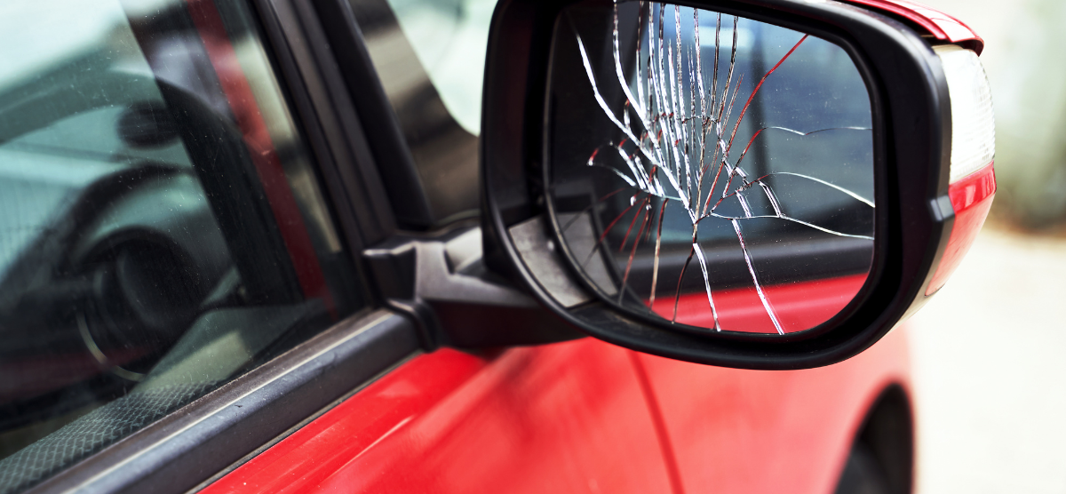 5 Signs Your Side Mirror Needs Replacing-Before It’s Too Late